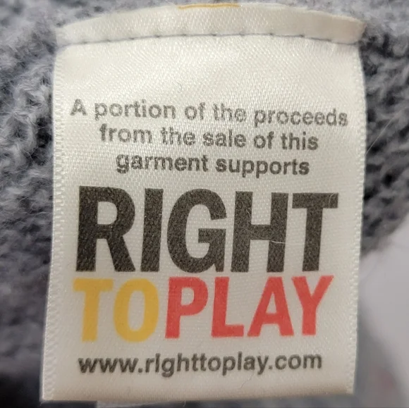 Roots Canada Raised Cuff Knit Beanie Toque Grey Winter Hat “Right to Play” - Picture 10 of 16